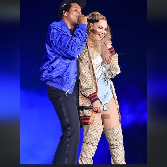 🤩 💯 Auth Gucci Boots - Picture 7 of 13